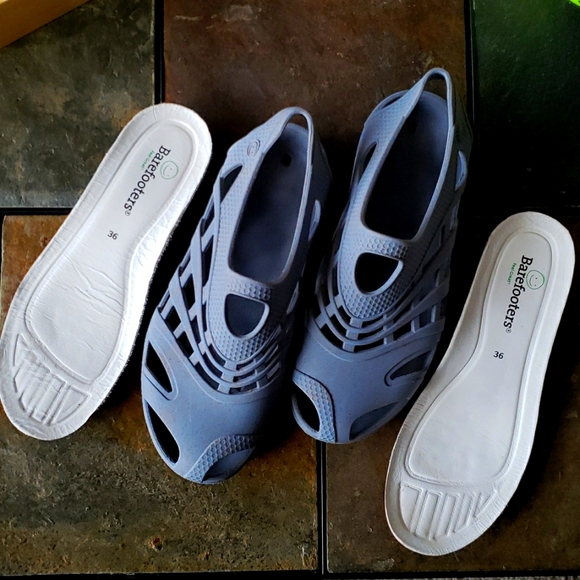 BAREFOOTERS-slip on walking shoes, size 6 - Picture 4 of 5